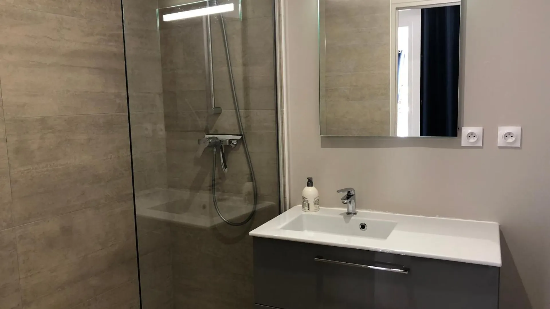 Cocon De Douceur Jardin Et Piscine Apartment Marseille